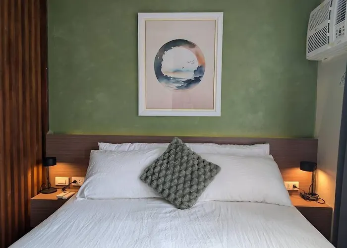 Relaxing Pool-view In Mactan With Balcony アパート